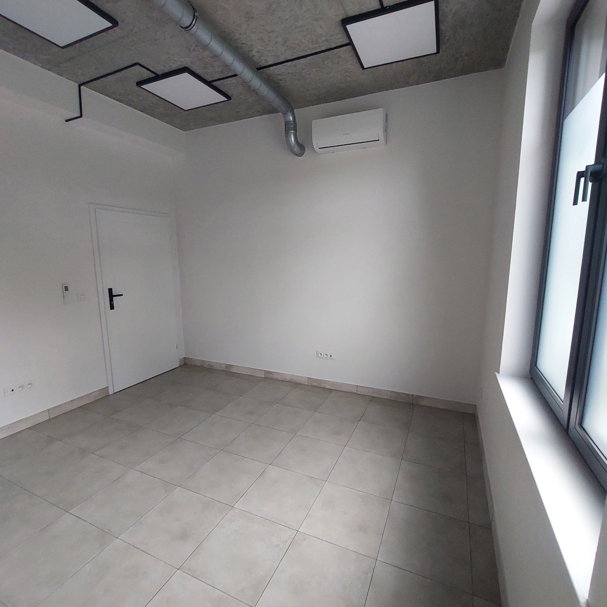 Wynajmę gabinet 14 m2 w lokalu o funkcji medycznej - centrum Jeleśni